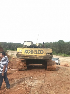 ขายเหมา 2 คัน KOBELCO SK310-/// รวม 2 คันราคา 550000