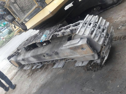 ขายรถแบคโฮ KOMATSU PC300-6E ราคา 750000