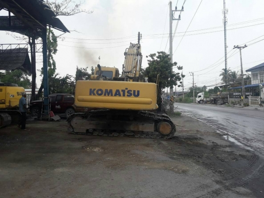 ขายรถแบคโฮ KOMATSU PC300-6E ราคา 750000