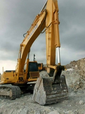 ขายรถแบคโฮ KOMATSU PC300-6E ราคา 750000
