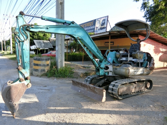 KOBELCO SK025 ขนาดPC-25 <มีVDOให้ชม>รถเก่านอกมีเอกสาร☎️ติดต่อ 085-5632278 <ราคาต่อรองได้>