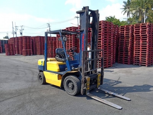 อาร์ ซี เอช  โฟรคลิฟท์  ขาย โฟล์คลิฟ โคมัสสุ 2.5 ตัน