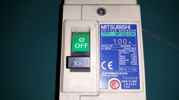 ขายเบรกเกอร์MISUBHISI ขนาด 100AMP ขาดน๊อต2ตัวเก่าเก็บ ขายเบรกเกอร์MISUBHISI ขนาด 100AMP ขาดน๊อต2ตัวเก่าเก็บ