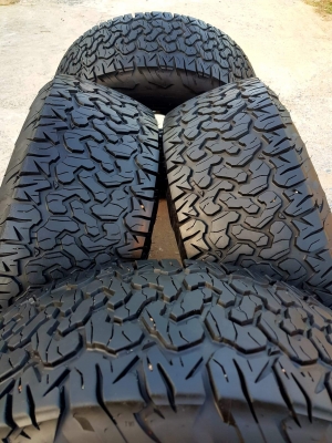 ขายล้อพร้อมยาง AT 265/70/16 สวยๆ