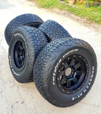 ขายล้อพร้อมยาง AT 265/70/16 สวยๆ