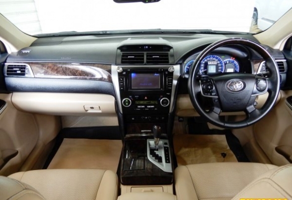 !!!! ถูกที่สุดในรุ่น โปรออกรถ 0 บาท !!!! ราคา 639,000 บาท Toyota Camry 2.5 Hybrid Sedan AT 2012 -เคร