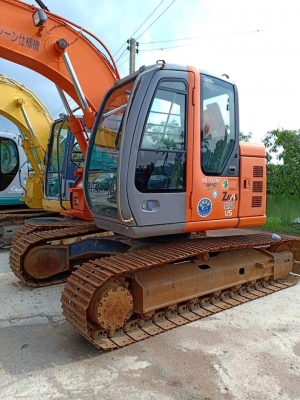 ขายจ้า..HITACHI ZX135US  เก่านอกแท้  เดิมๆๆ  มีลายแย๊ก  สภาพสวยมากๆๆ  พร้อมใช้  โทร 089-3818694  จ๊อย