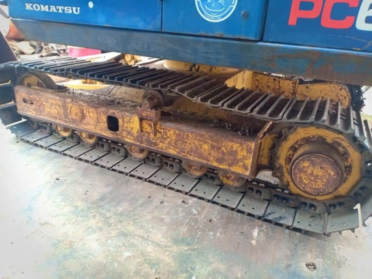 ขายจ้า..KOMATSU PC60-6  เก่านอกแท้  สภาพสวย เดิมๆๆ  3,xxx  ชั่วโมง  เครื่องปั๊มดี  พร้อมใช้  โทร  089-3818694  จ๊อย