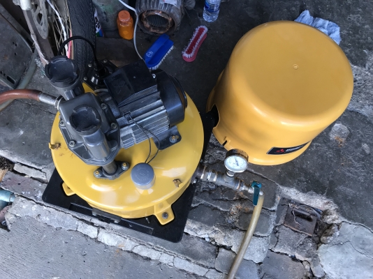 ขายปั๊มน้ำอัตโนมัติ Mitsubishi 300W หายาก สภาพสวย ตรวจเช็คแรงดันเรียบร้อย ไม่มีรั่วซึม พร้อมใช้งาน ราคา 3,500 บาทพร้อมส่ง