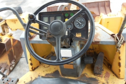 ขายรถตักล้อยาง KOMATSU WA100-1 (สภาพดี) ขายรถตักล้อยาง KOMATSU WA100-1 (สภาพดี)