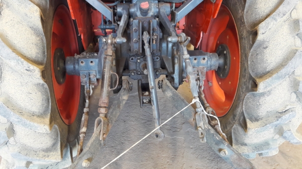 รถแทรกเตอร์มือสอง