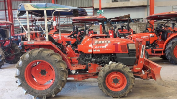 รถแทรกเตอร์มือสอง