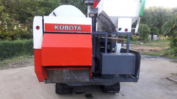 ขายครับ DC 60 ปี55 เกลียวดัน คอปริง ตู้เบา 19xx ชม.สนใจ 089-1860202 ครับ