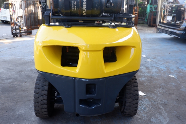 ขายรถโฟร์คลิฟท์มือสองสภาพดี ขายรถโฟร์คลิฟท์มือสองสภาพดี