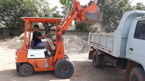 รถตักTOYOTA 2SG7 เบนซินแน่นๆ ตัก1คิว สวยๆราคาประหยัดครับลดสุดๆส่งท้ายปีครับ