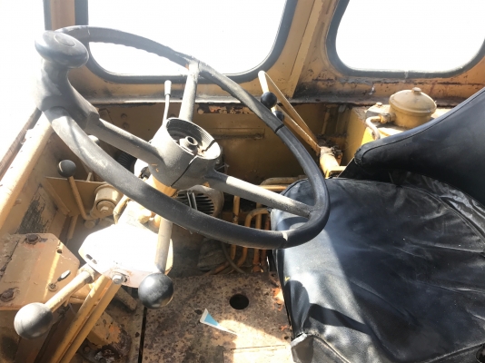 ขายรถตักKOMATSUรุ่นJH30Bรถนอกนำเข้าไม่เคยใช้งานในไทย สภาพดี เครื่องดีเซล4สูบลดเหลือ340000บาท081-8302909  จิรโรจน์ Line : jiraroj2909