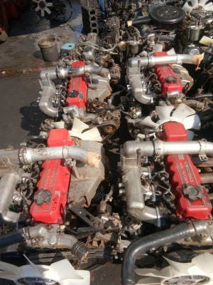 เครื่องนิสสัน BD25 ฝาแดงสวยๆหลายตัว