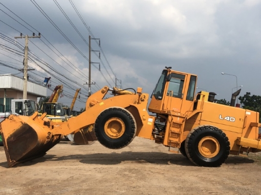 ขายรถตักล้อยาง TCM L40 แขนยาวพิเศษ นำเข้าเองจากญี่ปุ่น สภาพสวยพร้อมใช้ มีVDOการทำงานครับ ขายรถตักล้อยาง TCM L40 แขนยาวพิเศษ นำเข้าเองจากญี่ปุ่น สภาพสวยพร้อมใช้ มีVDOการทำงานครับ