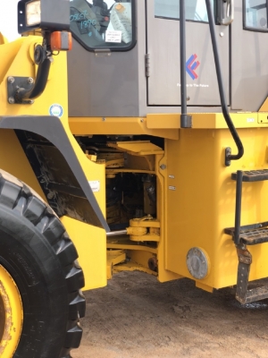 ขายรถตักล้อยาง FURUKAWA FL335-3 (TCM L27-3) ปี 2006 นำเข้าเองจากญี่ปุ่น สภาพสวยพร้อมใช้ มีVDOการทำงานครับ