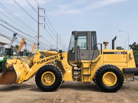 ขายรถตักล้อยาง FURUKAWA FL335-3 (TCM L27-3) ปี 2006 นำเข้าเองจากญี่ปุ่น สภาพสวยพร้อมใช้ มีVDOการทำงานครับ