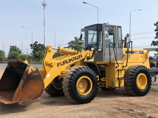 ขายรถตักล้อยาง FURUKAWA FL335-3 (TCM L27-3) ปี 2006 นำเข้าเองจากญี่ปุ่น สภาพสวยพร้อมใช้ มีVDOการทำงานครับ