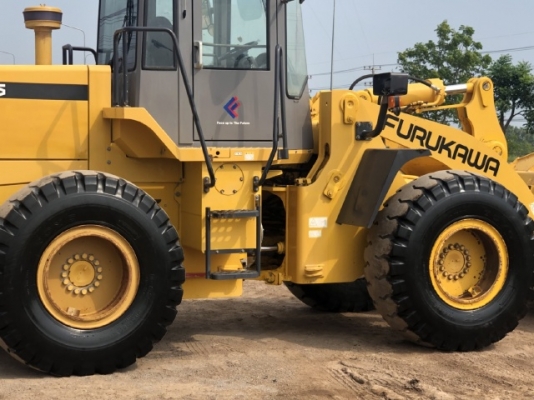 ขายรถตักล้อยาง FURUKAWA FL335-3 (TCM L27-3) ปี 2006 นำเข้าเองจากญี่ปุ่น สภาพสวยพร้อมใช้ มีVDOการทำงานครับ