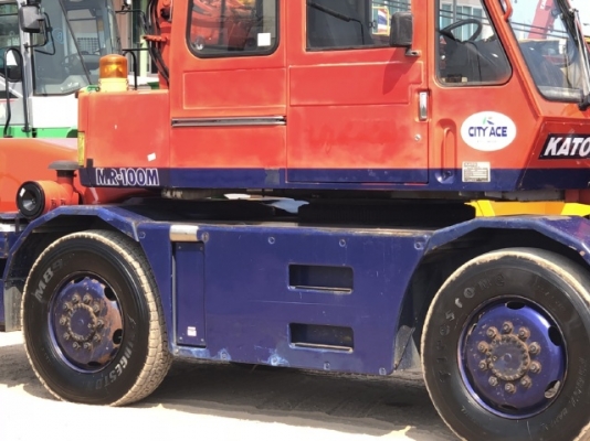 ขายรถเครน KATO KR-10HM (ขนาด 10 ตัน) รถนอกนำเข้าจากญี่ปุ่น สภาพสวยพร้อมใช้  มีVDOการทำงานครับ