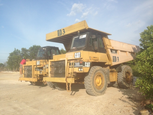 รถดั๊มพ์ยักษ์ CAT 769D เครื่อง 510 แรงม้า น้ำหนักบรรทุก 79000 lb องศาดั๊มพ์ 60&deg; ขนาดยาง 18-R33 ขนาดแทงค์น้ำมัน 140 gal ราคา 1.2 ล้าน มีคลิปการทำงาน