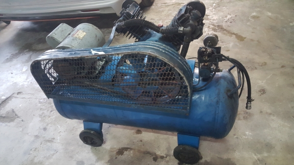 ขายปั้มลมพูม่าครับ