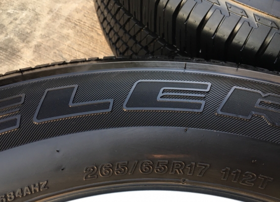 ล้อแม็กป้ายแดง Ford Everest ขอบ 17 พร้อมยางป้ายแดง Bridgestone 265-65-17 ปี 18 แม็กสวยกริ๊บ ยางเต็มๆ มีตุ่ม