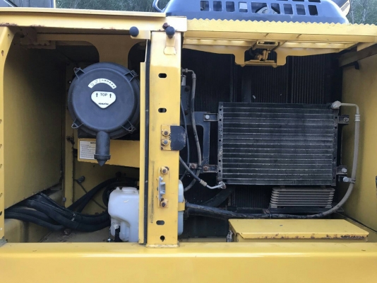 มี VDO ให้ชม.รถแบคโฮ KOMATSU PC200-8 MO ไมล์ 6200 ชม.เอกสารเล่ม ราคา 2000000
