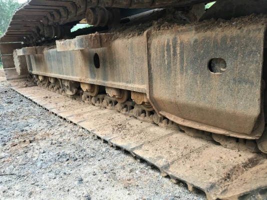 มี VDO ให้ชม.รถแบคโฮ KOMATSU PC200-8 MO ไมล์ 6200 ชม.เอกสารเล่ม ราคา 2000000