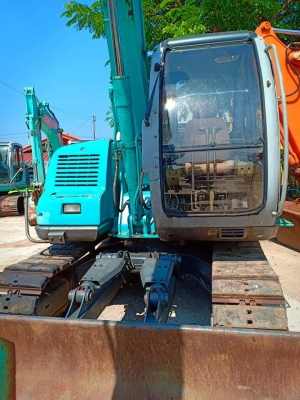 มาใหม่จ้า..KOBELCO SK60-2  มาร์คไฟว์  ธรรมดา  เก่านอกแท้  เดิมๆๆมีลายแย๊ก  พร้อมผานดัน  5,xxx  ชั่วโมง  สภาพสวย พร้อมใช้  โทร 089-3818694 จ๊อย