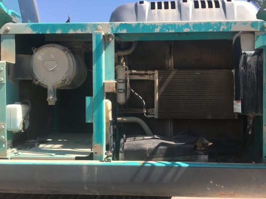 ขาย KOBELCO SK200-8 # YN12  ปี 2011 เก่านอกจากญี่ปุ่น ยังไม่เคยใช้งานในเมืองไทย สนใจติดต่อ อำพล 090-9694506,