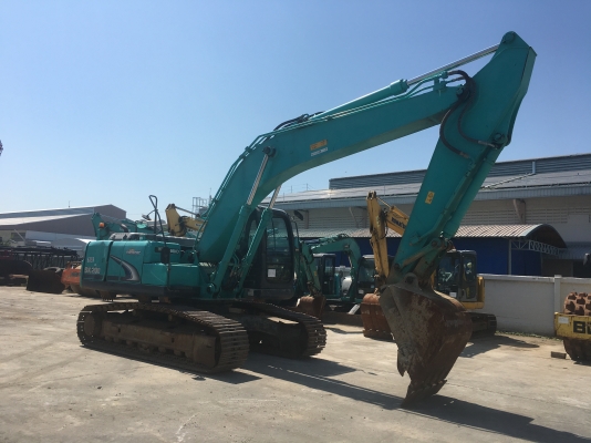 ขาย KOBELCO SK200-8 # YN12  ปี 2011 เก่านอกจากญี่ปุ่น ยังไม่เคยใช้งานในเมืองไทย สนใจติดต่อ อำพล 090-9694506,