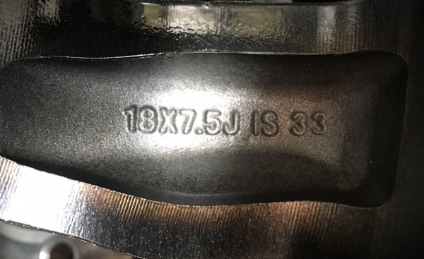 ล้อแม็ก 6รู139 Chevrolet ขอบ18 พร้อมยาง 235-50-18 TOYO ปี 15 สภาพดี พร้อมใช้งาน