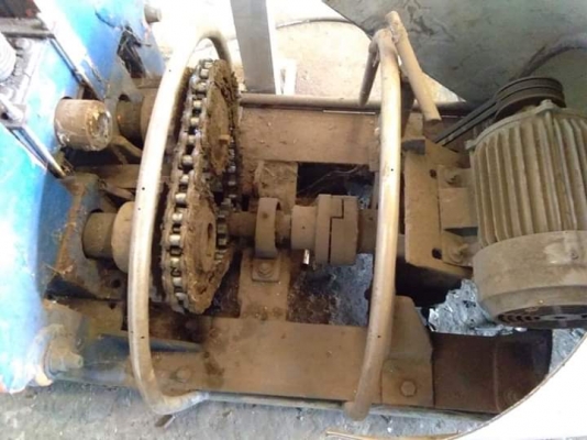 เครื่องม้วนงานยาว 4 เมตรลูกกลิ้งตันลูกบน 6 นิ้วลูก ลูกล่าง8นิ้ว สภาพสวยพร้อมใช้คับ เครื่องม้วนงานยาว 4 เมตรลูกกลิ้งตันลูกบน 6 นิ้วลูก ลูกล่าง8นิ้ว สภาพสวยพร้อมใช้คับ