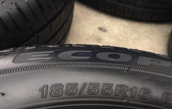 ยางป้ายแดง Bridgestone 185-55-16 ปี 18 ดอกเต็มๆ ตุ่มเด้ง เส้นสีชัด ยางป้ายแดง Bridgestone 185-55-16 ปี 18 ดอกเต็มๆ ตุ่มเด้ง เส้นสีชัด