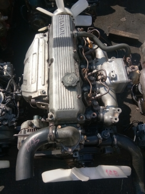 เครื่องยนต์ โตโยต้า 14B สวยๆไม่หลวมน้ำไม่ดัน