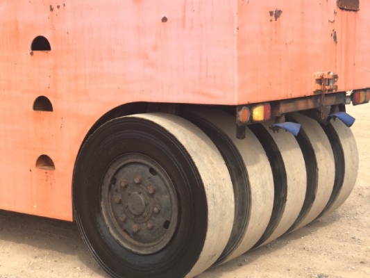 ขายรถบด 9 ล้อ KAWASAKI KR20C นำเข้าเองจากญี่ปุ่น สภาพสวยพร้อมใช้  มีVDOการทำงานครับ