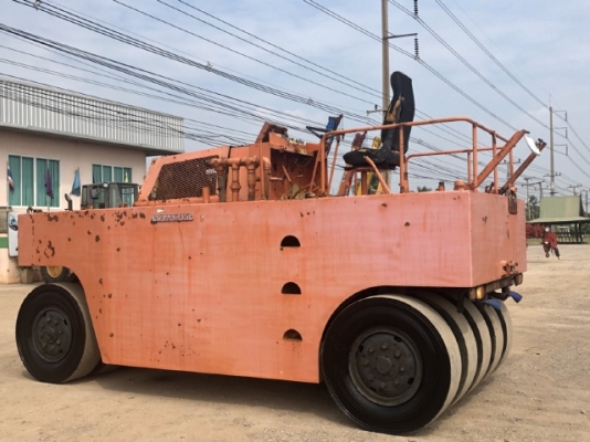 ขายรถบด 9 ล้อ KAWASAKI KR20C นำเข้าเองจากญี่ปุ่น สภาพสวยพร้อมใช้  มีVDOการทำงานครับ