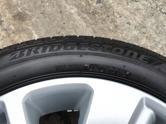 ล้อแม็กป้ายแดง Suzuki Swift 2018 ขอบ16 รุ่นใหม่ล่าสุด พร้อมยางป้ายแดง Bridgestone 185-55-16 ปี 18 แม็กสวยกริ๊บ ตุ่มยางเด้ง เส้นสีชัด