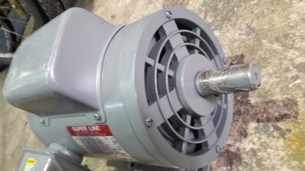 ขาย !! มอเตอร์.มิตซู.ขนาด1.5แรง220v.สภาพพร้อมใช้งาน ขาย !! มอเตอร์.มิตซู.ขนาด1.5แรง220v.สภาพพร้อมใช้งาน