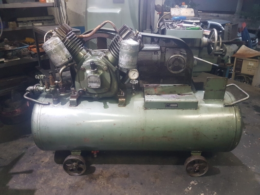 **ขายถูกๆ ปั้มลมมือสอง(เก่านอก-แห้งๆญี่ปุ่น)** Iwata 5แรง ถัง 160 ลิตร(ไม่รวมมอเตอร์) ทดสอบเรียบร้อย ทุกระบบทำงานได้ดี ครับ