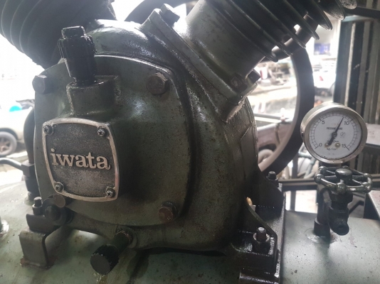 **ขายถูกๆ ปั้มลมมือสอง(เก่านอก-แห้งๆญี่ปุ่น)** Iwata 5แรง ถัง 160 ลิตร(ไม่รวมมอเตอร์) ทดสอบเรียบร้อย ทุกระบบทำงานได้ดี ครับ **ขายถูกๆ ปั้มลมมือสอง(เก่านอก-แห้งๆญี่ปุ่น)** Iwata 5แรง ถัง 160 ลิตร(ไม่รวมมอเตอร์) ทดสอบเรียบร้อย ทุกระบบทำงานได้ดี ครับ