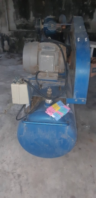 ปั๊มลม7.5 แรงม้า ถัง315ลิตร สภาพสวยพร้อมใช้ ขาย30,000 ครับ ปั๊มลม7.5 แรงม้า ถัง315ลิตร สภาพสวยพร้อมใช้ ขาย30,000 ครับ