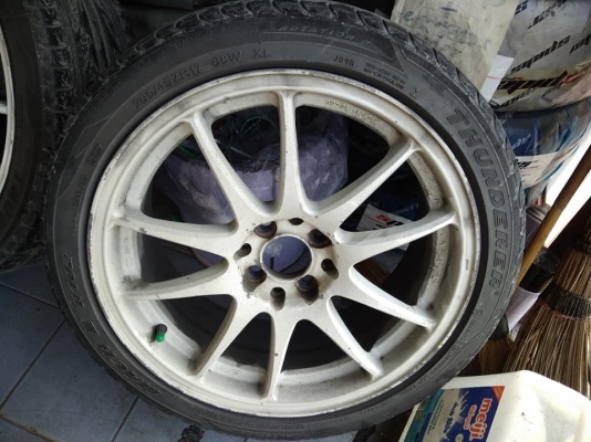 ขอบ 17 กว้าง 7 ออฟ 40 ใส่รถ 4 รู 100/114