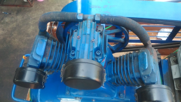 ขายปั๊มลมpuma