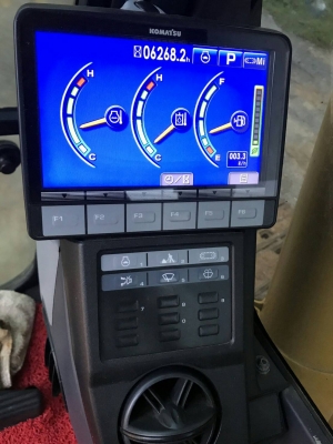 มี VDO ให้ชม.รถแบคโฮ KOMATSU PC200-8 MO ไมล์ 6200 ชม.เอกสารเล่ม ราคา 2000000