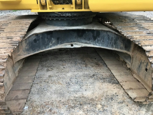 มี VDO ให้ชม.รถแบคโฮ KOMATSU PC200-8 MO ไมล์ 6200 ชม.เอกสารเล่ม ราคา 2000000